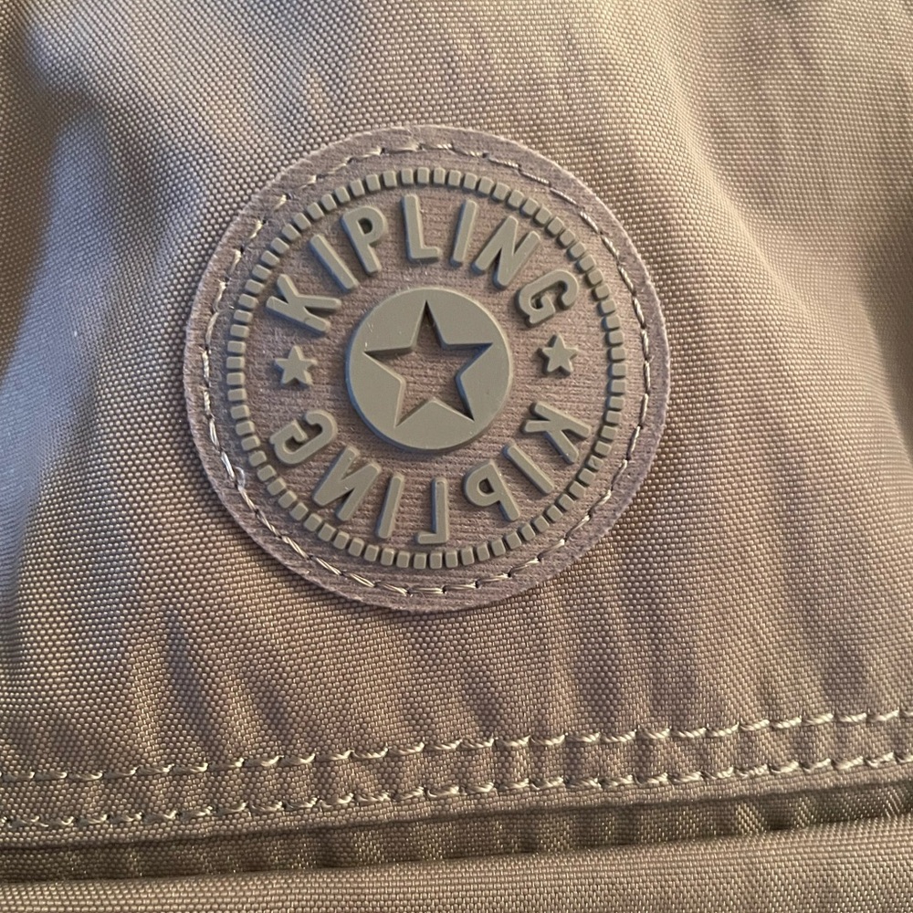 Kipling, Cool Grey - Picture 7 of 8